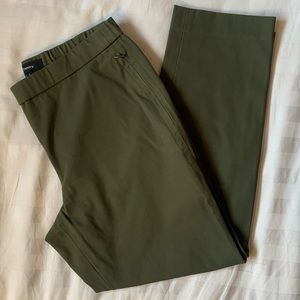 COPY - Theory olive slim cut pull- on stretch cotton cropped pants NWOT